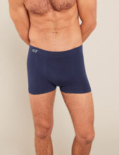 Load image into Gallery viewer, Men&#39;s Seam Free Boxer Breifs
