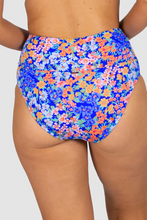 Load image into Gallery viewer, Baku Biarritz Firm High Waist Pant
