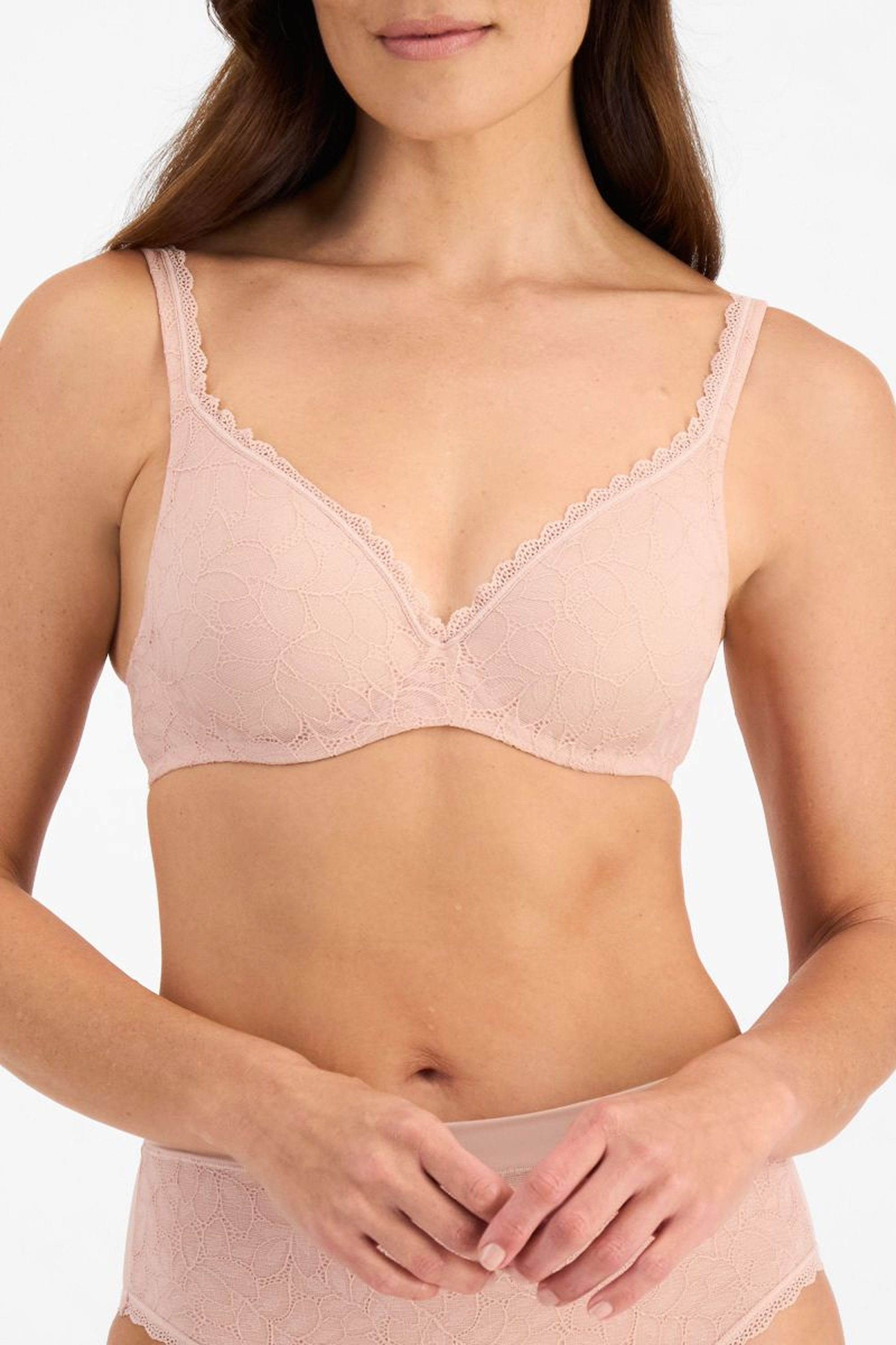 Barely There Lace Contour Bra