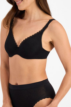 Load image into Gallery viewer, Barely There Lace Contour Bra
