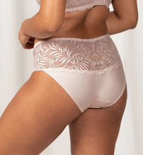 Load image into Gallery viewer, Triumph 10213479 Essential Lace Maxi Brief Nude Pink
