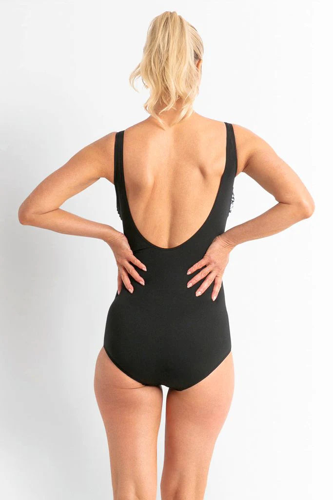 Nova Sheath One Piece
