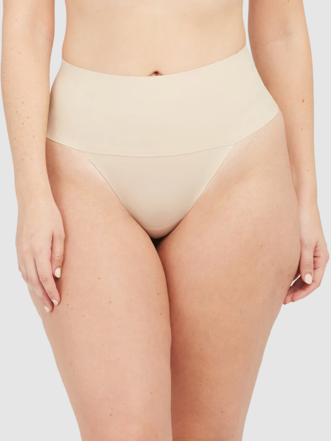 Spanx SP0115 Untietectable Thong Soft Nude