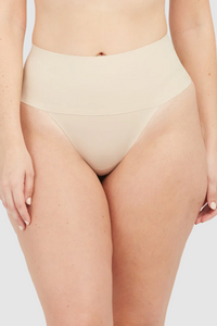 Spanx SP0115 Untietectable Thong Soft Nude