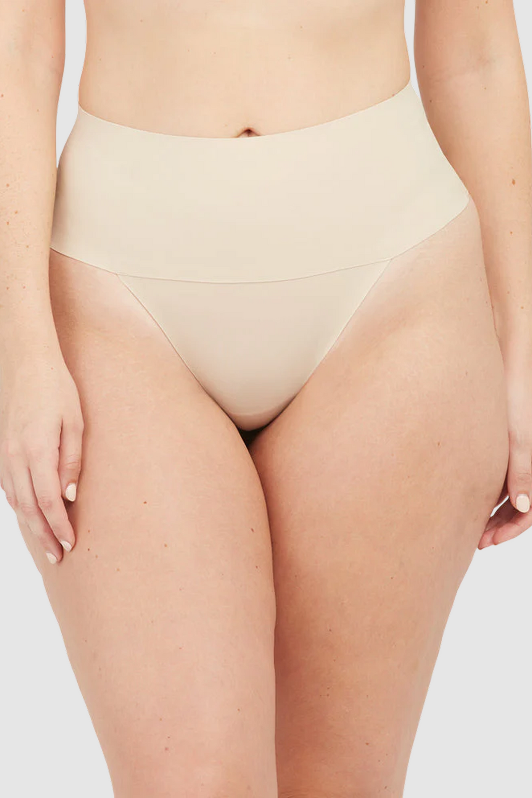 Spanx SP0115 Untietectable Thong Soft Nude