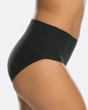 Load image into Gallery viewer, Spanx SP0215 Undietectable Brief Black
