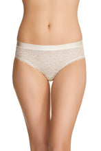 Load image into Gallery viewer, Berlei WWUT1A Barely There Lace Bikini Ivory
